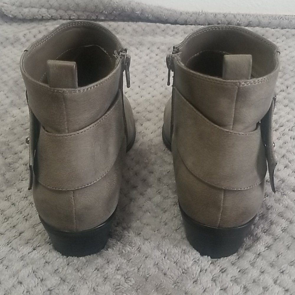 Gray Suede Booties sz. 10 - Picture 3 of 5